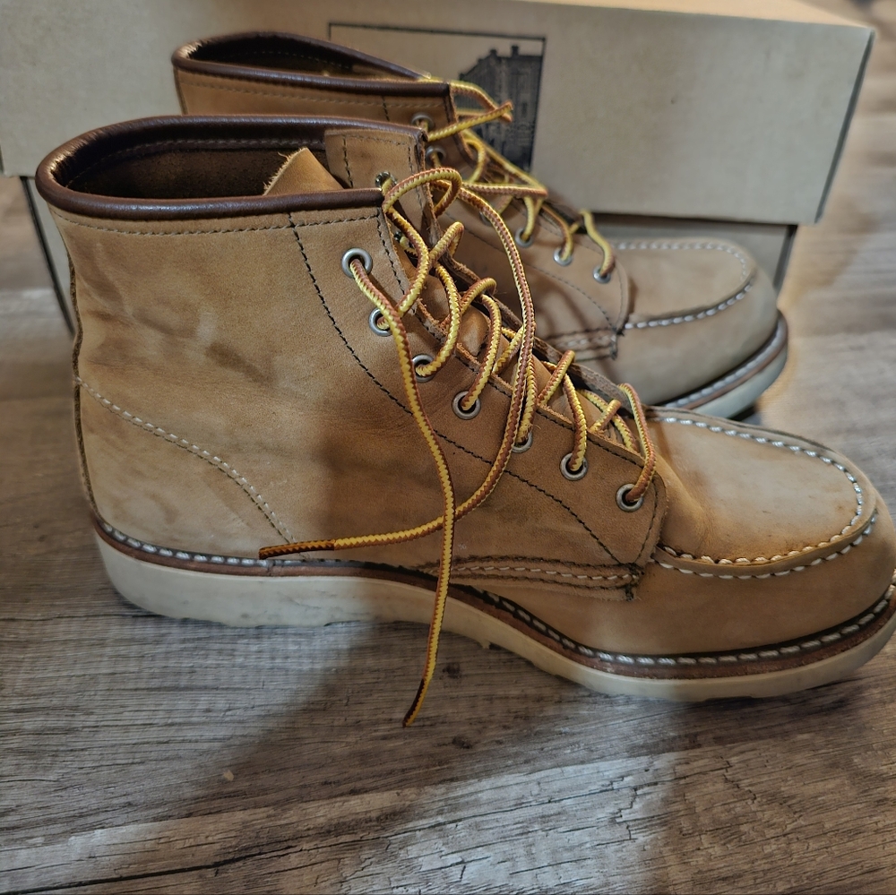 Red Wing Women's Boots. Hazel Size 7